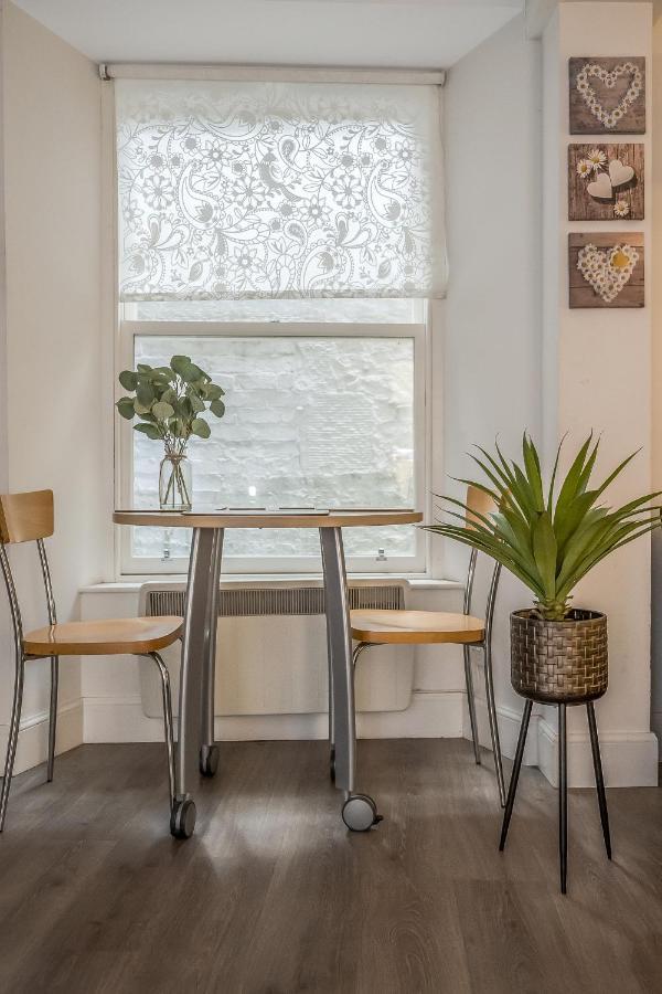 Spacious & Cosy Studio Flat In The Heart Of Edinburgh City Centre Esterno foto